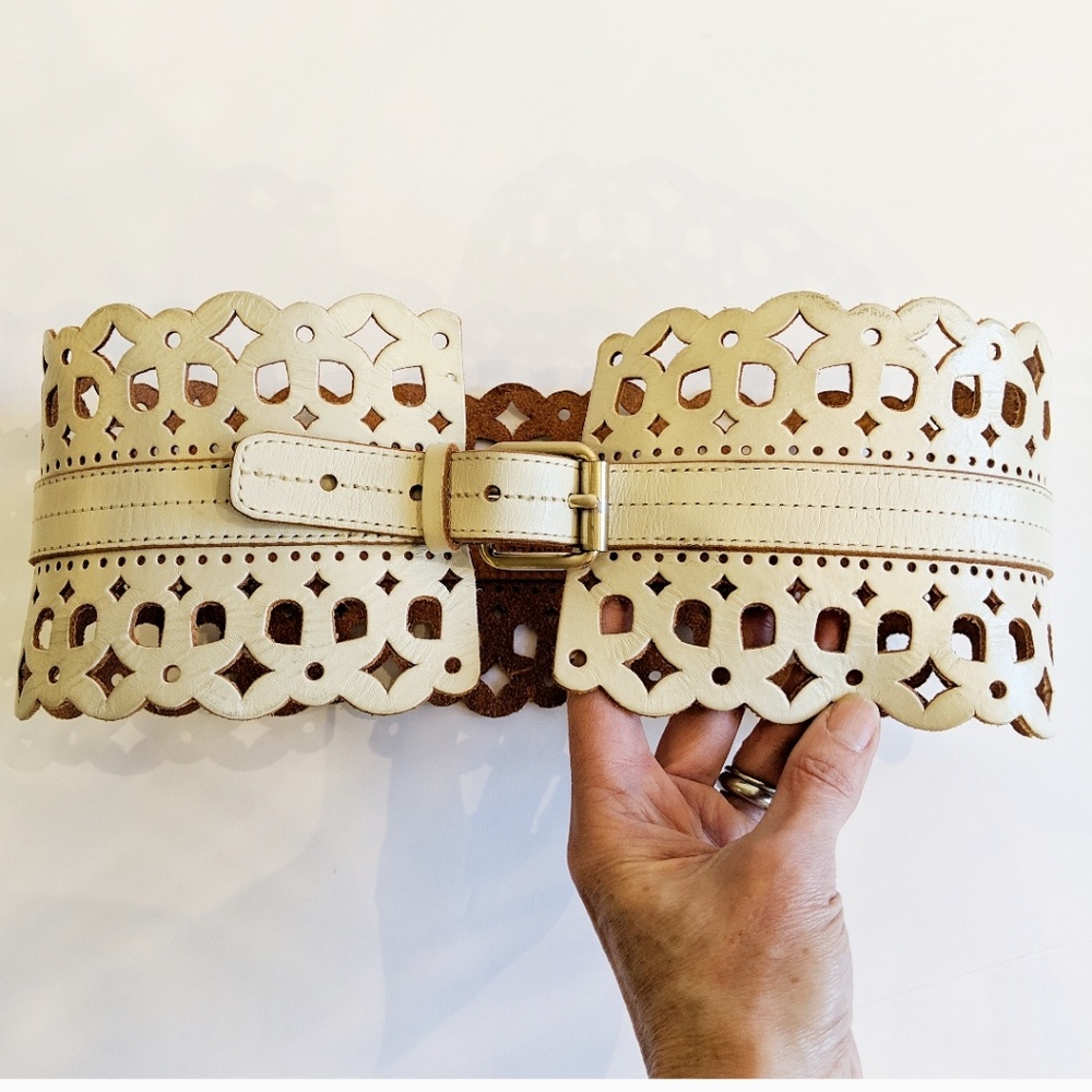 BCBG Max Azria leather perforated belt, ivory, S